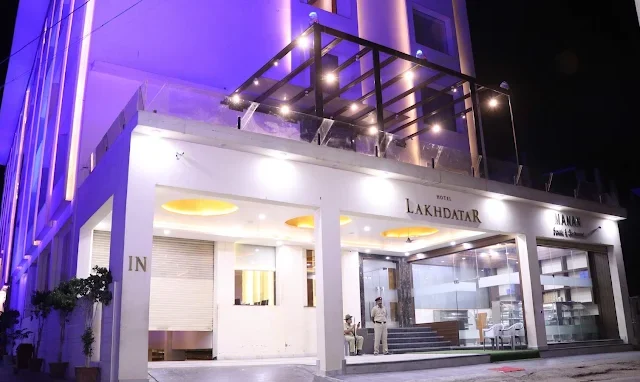 Hotel Lakhdatar