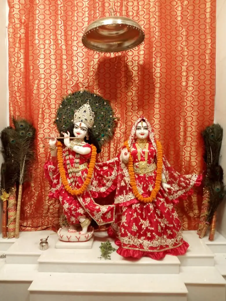 श्री राधा-कृष्ण जी — आलमबाजार मंदिर